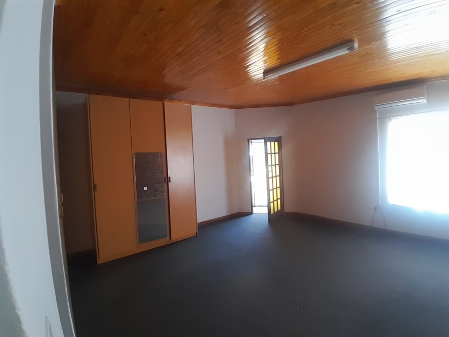 4 Bedroom Property for Sale in Kathu Northern Cape